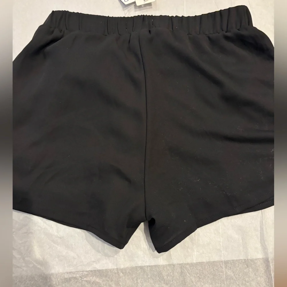 Tween MIA Black High Waist knot shorts size small NWT